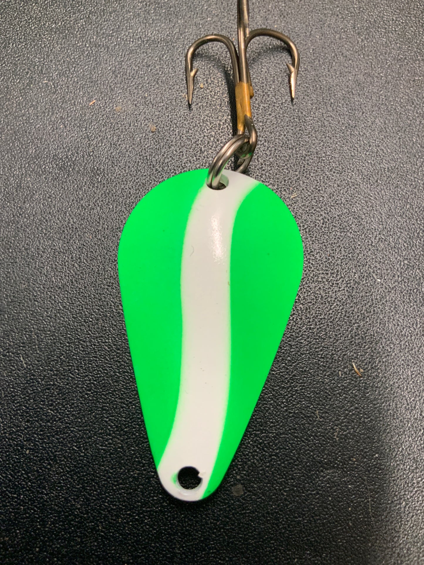 Dons Tackle Casting Spoon 1/2 oz Green White Stripe White Back