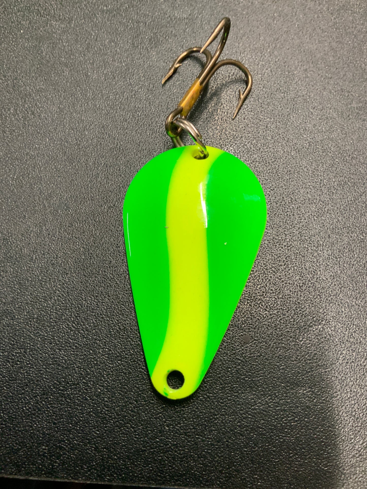 Dons Tackle Casting Spoon 1/2 oz Green Chartreuse Stripe Chartreuse Back