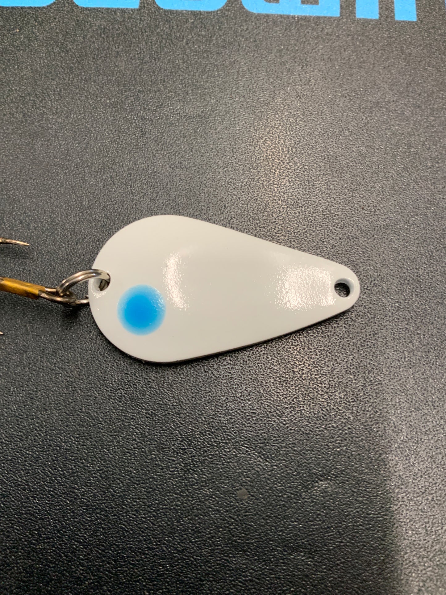 Dons Tackle Casting Spoon 1/2 oz Double White Blue Spot