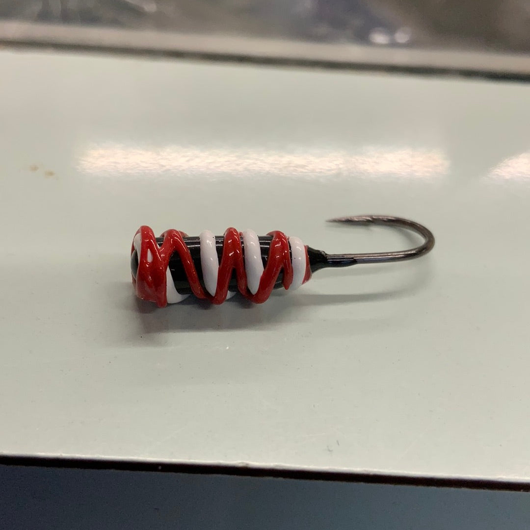 Lutke Tackle Red Wiggler Tube Jig 2pk